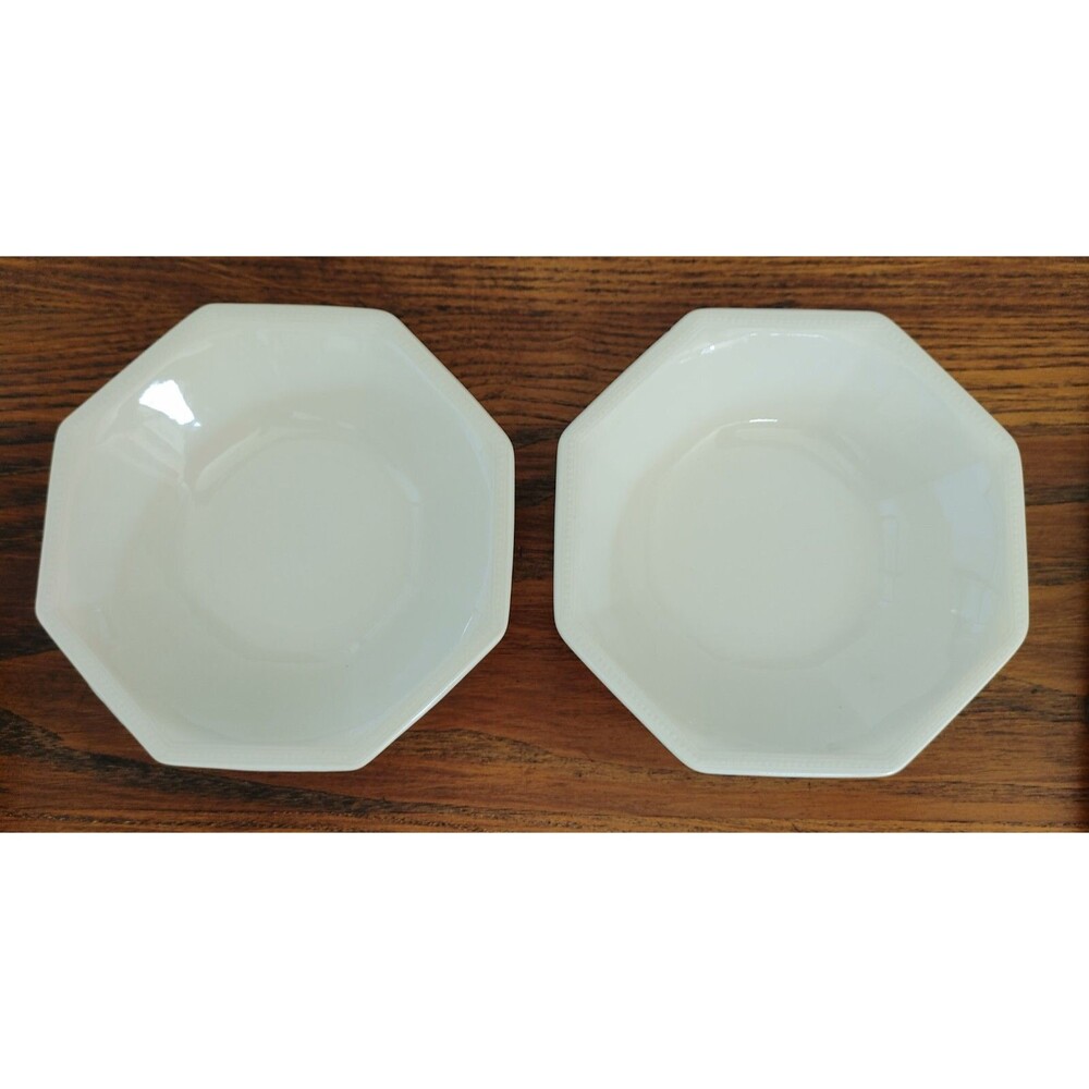 JOHNSON BROTHERS HERITAGE White Ironstone OctagoN Round Vegetable Serving Bowl